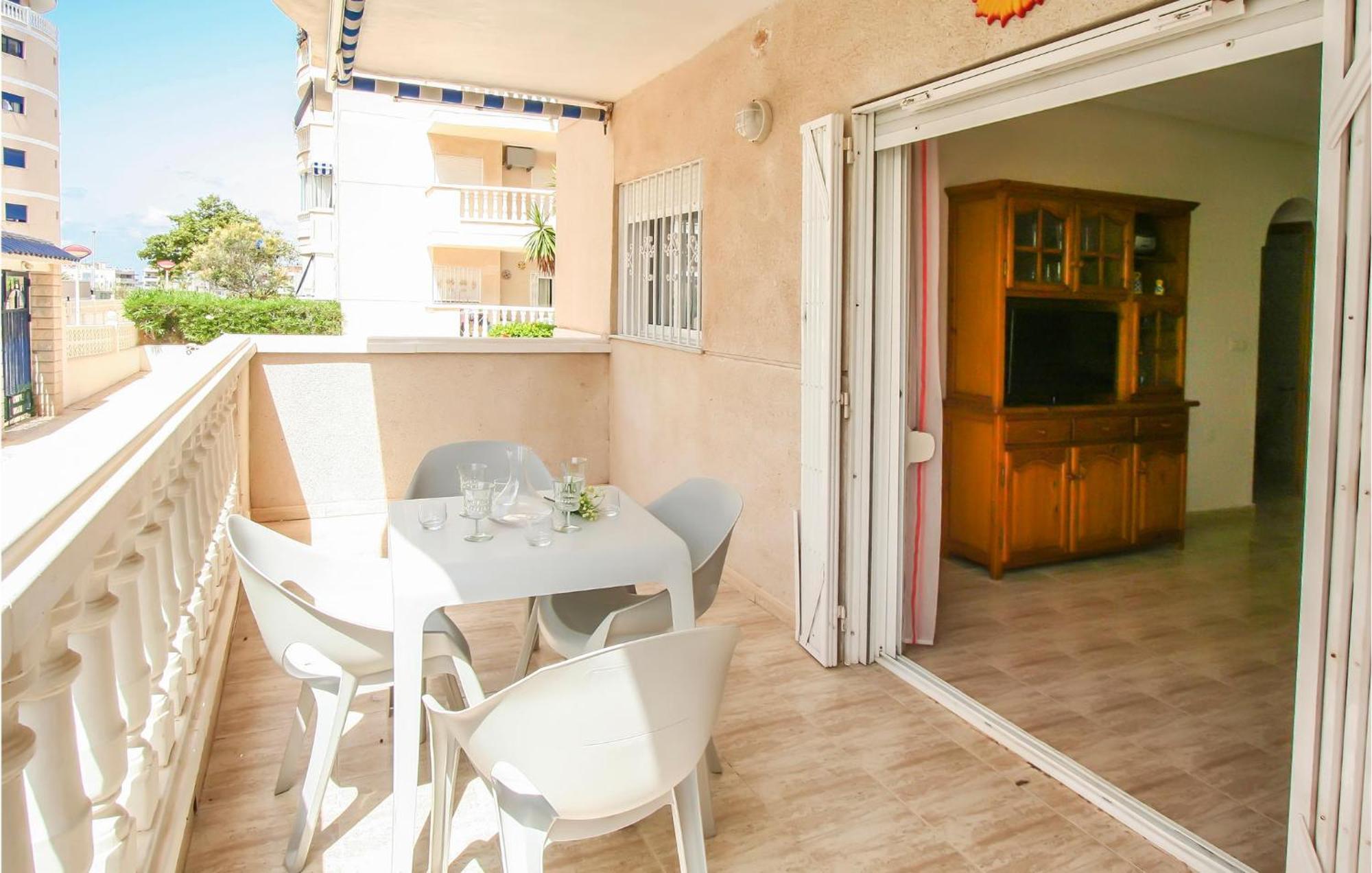 1 Bedroom Nice Apartment In Los アレナレス・デル・ソル エクステリア 写真